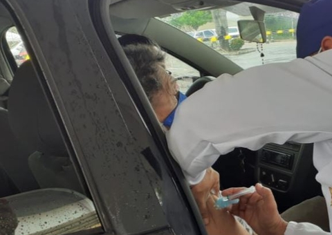 Governo promete 11 milhões de vacinas, mas deve receber apenas metade