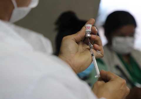 Começa hoje a aplicação da 4ª dose contra Covid-19 no Amazonas para quem tem 40 anos ou mais