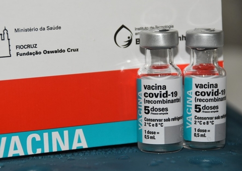 Astrazeneca diz que terceira dose protege contra a Ômicron