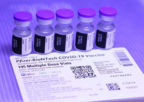 Justiça decide que 2ª dose da Pfizer seja aplicada em 21 dias em Manaus