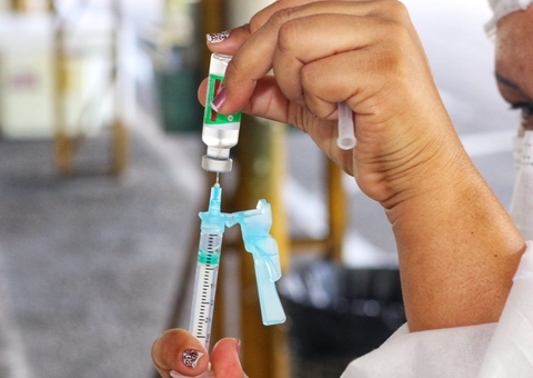 Vacinas e testes de covid-19 podem ter estragado após falta de energia