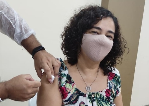 Mais de 6 mil professores já se vacinaram contra covid em Manaus