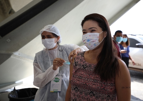  Amazonas já aplicou 4,5 milhões de doses de vacina contra Covid-19