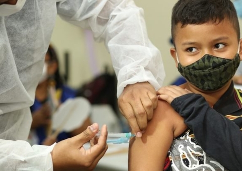 Saiba onde se vacinar contra Covid-19 nesta quinta em Manaus