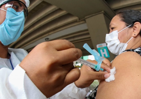 Amazonas já aplicou 7.062.379 doses de vacina contra Covid até esta quinta