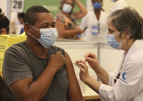 Brasil registra 100 milhões de doses de vacina aplicadas