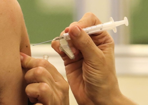 MS muda orientação e agora pede que 2ª dose da CoronaVac seja reservada