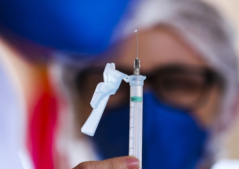 Câmara aprova projeto que facilita quebra de patentes para vacinas