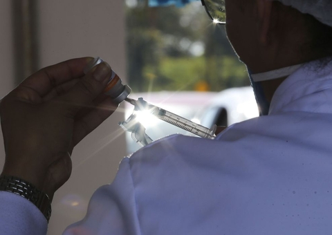 Queiroga diz que mais de 70% dos brasileiros receberam 1ª dose da vacina