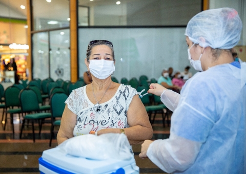 Vacinação contra influenza é ampliada para grávidas, puérperas e professores em Manaus