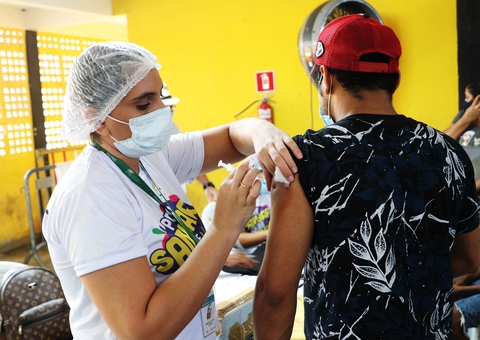 Covid-19: Vacinação no Amazonas avança e chega a 6.959.081 doses aplicadas