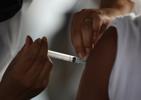 Amazonas aplicou até esta quarta-feira 3.840.873 doses de vacina contra Covid