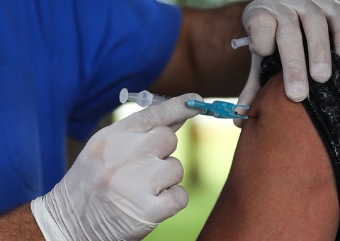 Covid: Mais de 3,5 mil profissionais da saúde do Amazonas estão com 2ª dose atrasada