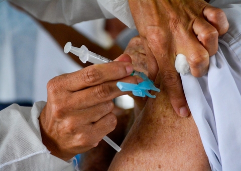 Amazonas aplicou até hoje 566.815 doses de vacina contra a Covid-19