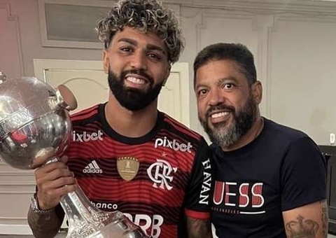 Pai de Gabigol desabafa após protesto de torcedores na festa do filho: ‘nada é suficiente'