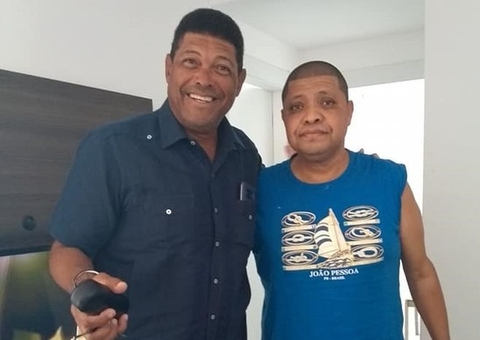 Valdemiro Santiago decide tomar vacina após morte de irmão por covid