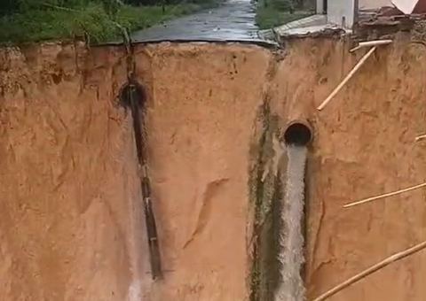 Vídeo mostra cratera se expandindo no Conjunto Canaranas após tragédia 