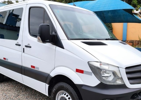 Van é comprada em Goiânia pela Prefeitura de Silves