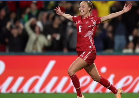 Dinamarca sofre, mas encontra gol no finalzinho e vence China