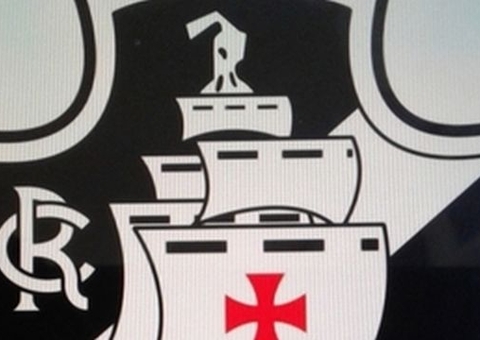 Vasco exerce opção de compra e renova com atacante Eguinaldo até 2027