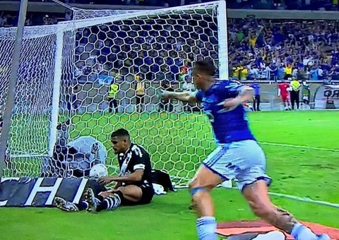 Cruzeiro detona Vasco e volta à 1ª divisão do Brasileirão