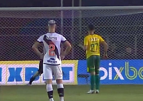 Vitória do Vasco sem torcida tem cenário 'raiz' e clima de jogo na pandemia