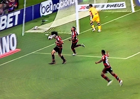 Pedro faz dois, Flamengo bate o Vasco e vai à final do Carioca contra o Flu