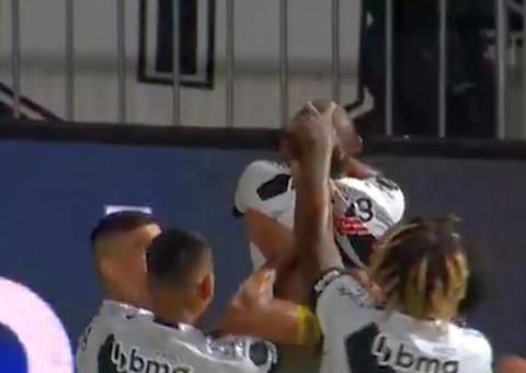 Andrey brilha, Vasco goleia CRB em casa e volta à vice-liderança da Série B