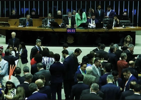 Relator muda regras na PEC do corte de gastos para supersalários