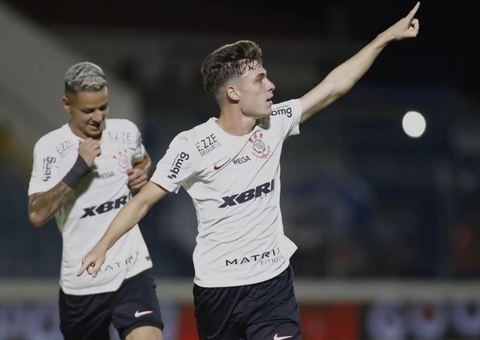 Invictos, Corinthians e Cruzeiro buscam título da Copinha nesta quinta