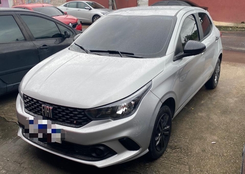 Suspeito de estelionato é preso ao tentar vender carro alugado em Manaus 