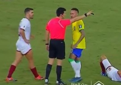 Brasil e Venezuela terminam primeiro tempo no 0 a 0