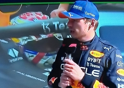 Petição com 80 mil assinaturas pede retirada de título de Verstappen