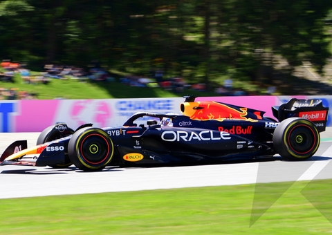 Verstappen lidera de ponta a ponta e vence GP da Espanha com tranquilidade
