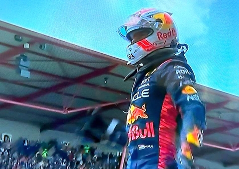 Verstappen passeia sobre Pérez e vence GP da Bélgica sem resistência