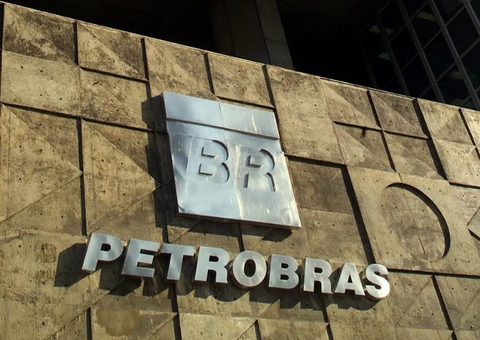 Petrobras anuncia concurso com 1.100 vagas e salários de até R$ 11 mil