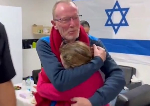 Vídeo mostra reencontro entre pai e menina de 9 anos sequestrada pelo Hamas