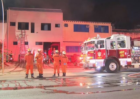 Dois homens morrem em incêndio criminoso em pousada 