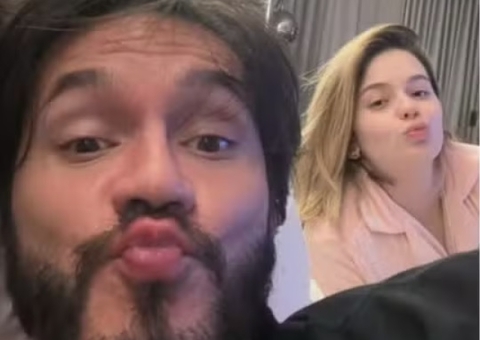 Eliezer celebra fim de jejum de sex0 com Viih Tube 