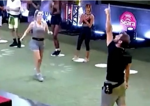 Viih Tube corre para abraçar Caio e vira chacota: 'Bastiana'