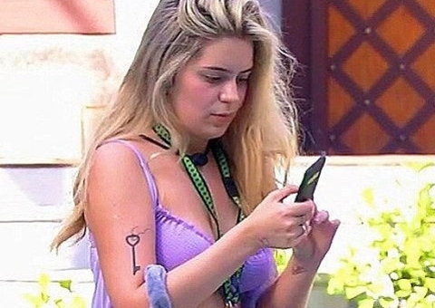 Viih Tube revela que fez lipo LAD, silicone, enxerto no bumbum e mais 