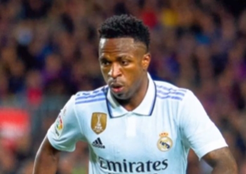 Presidente da Fifa convida Vinicius Jr para liderar grupo antirracismo