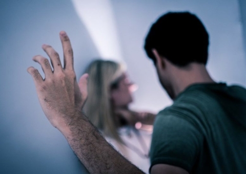 Investigador da polícia e esposa são roubados e agredidos em Manaus