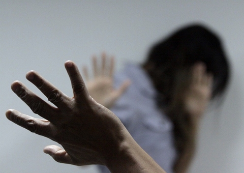 Homem tenta executar esposa a tiros dentro de casa em Manaus