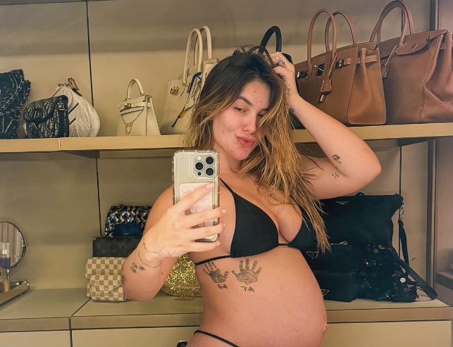 Virginia Fonseca mostra barriga negativa 26 dias após parto  