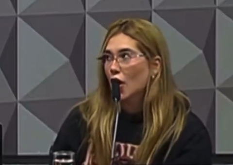 Virginia se confunde e chupa microfone na CPI das Bets; vídeo