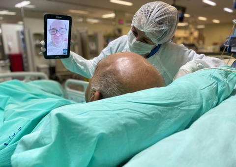 Projeto de Lei que garante videochamadas para pacientes internados é aprovado