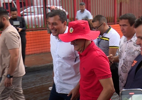 Prefeito e governador vistoriam serviços de recapeamento asfáltico em bairros de Manaus