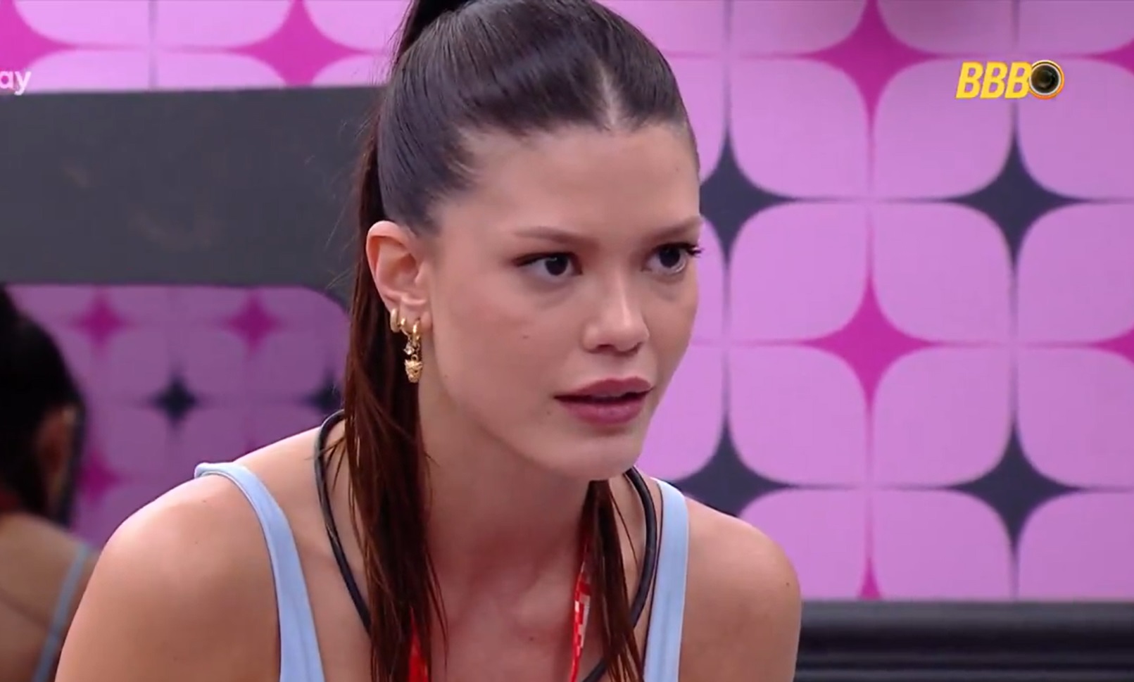 Vitória Strada diz que gêmeos só têm respeito com homens: 'não escutava'