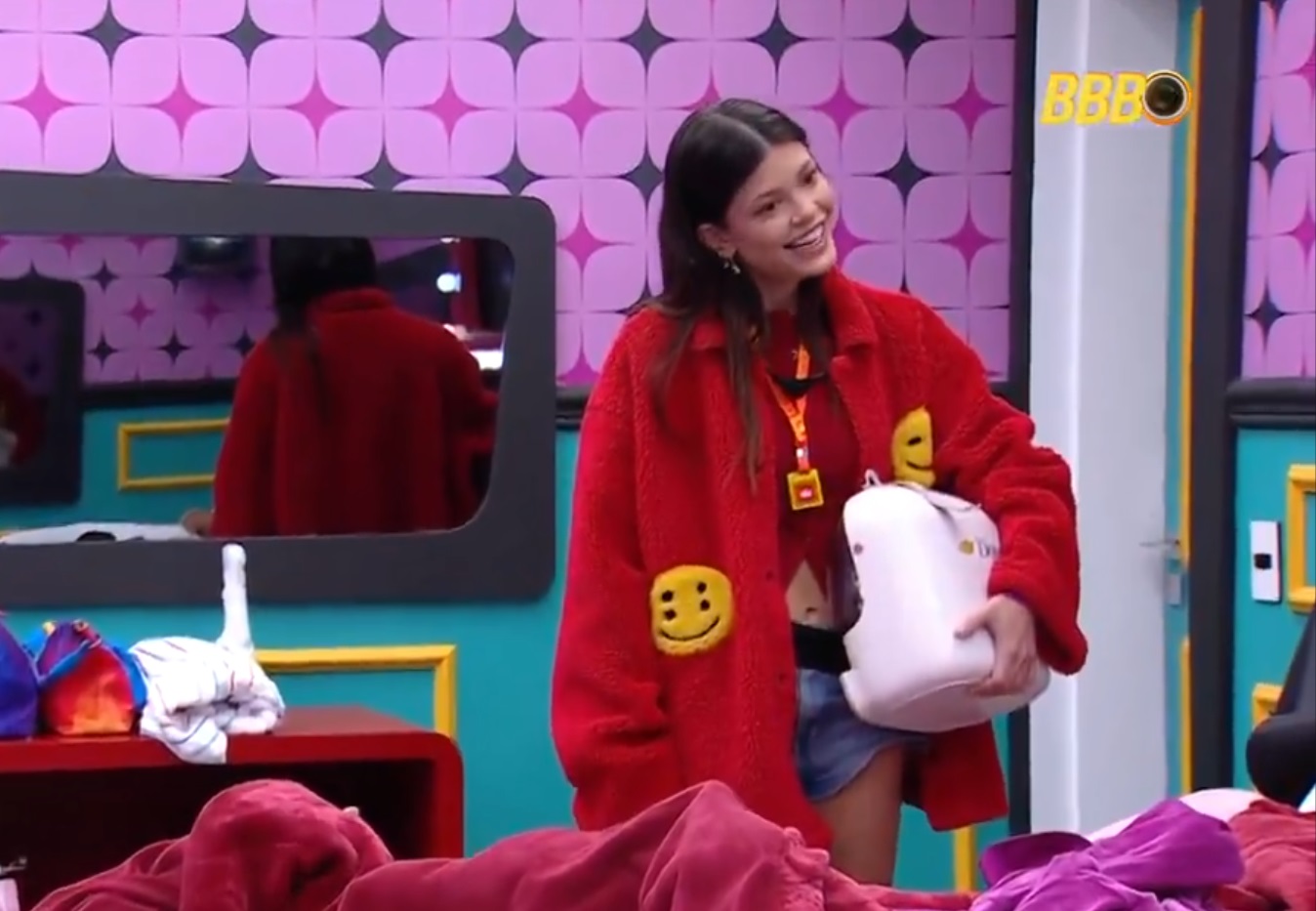 Vitória Strada se muda de quarto após 'aliadas' serem expostas